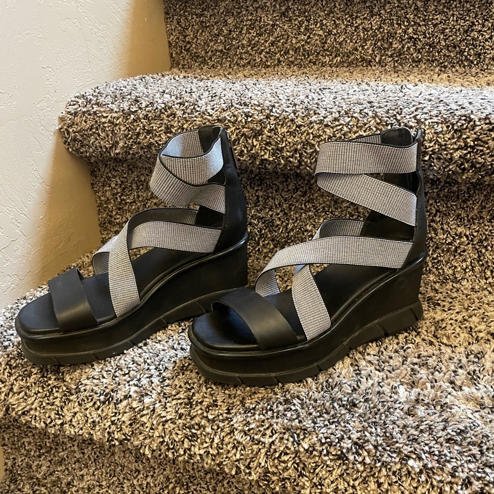 Sorel Joanie 3 sport strap wedge sandal 6.5